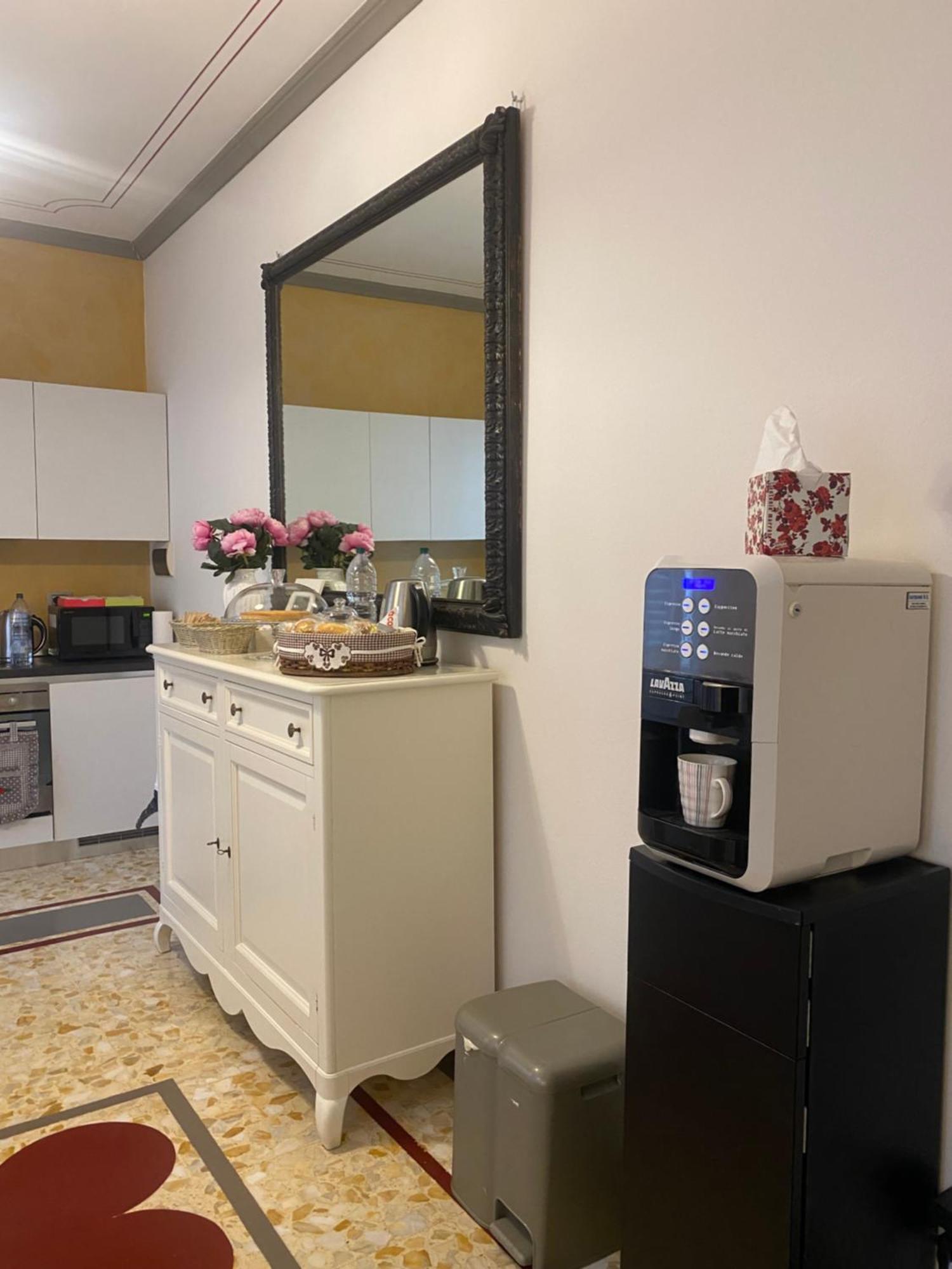 מונטווארקי Palazzo Mari Suite & Rooms B&B מראה חיצוני תמונה