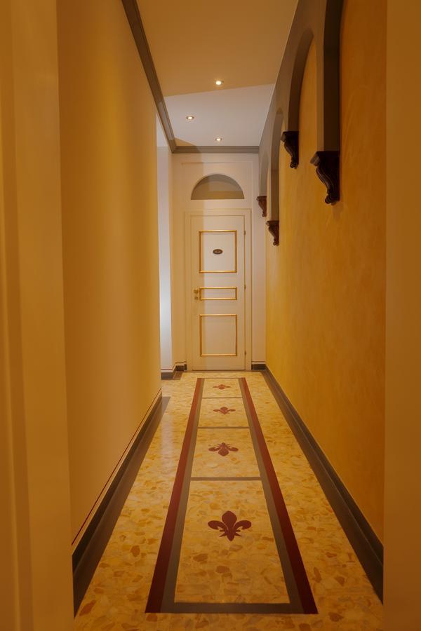 מונטווארקי Palazzo Mari Suite & Rooms B&B מראה חיצוני תמונה