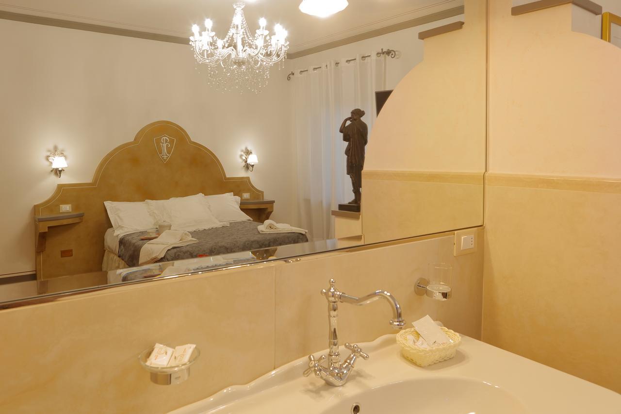 מונטווארקי Palazzo Mari Suite & Rooms B&B מראה חיצוני תמונה