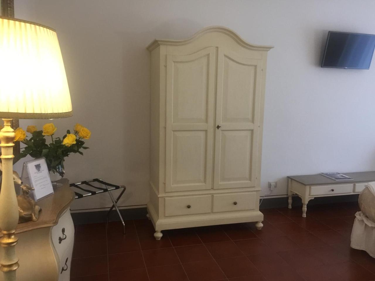 מונטווארקי Palazzo Mari Suite & Rooms B&B מראה חיצוני תמונה